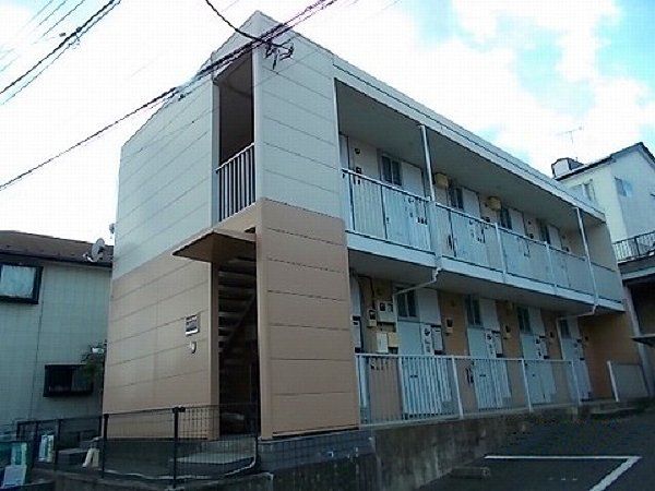 レオパレスウエストアイの外観画像