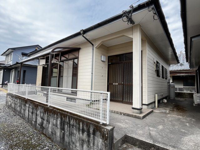 福山貸家の外観画像