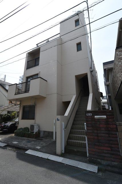 ベルメゾン北新宿の外観画像