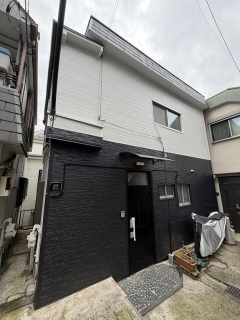 戸建て上目黒3丁目の外観画像