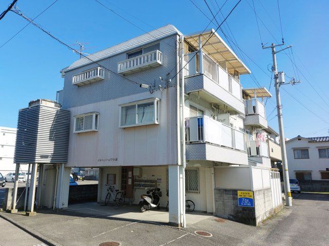 メルヘンハイツ小坂の外観画像
