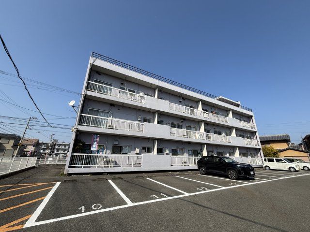 坂東マンションの外観画像