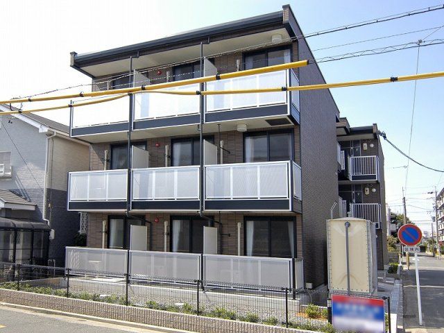 レオパレスコモードの外観画像