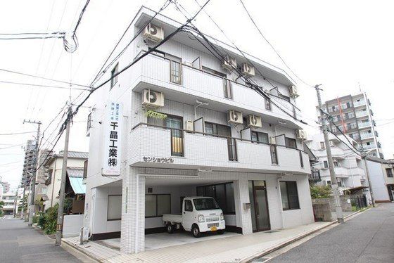千晶ビルの外観画像