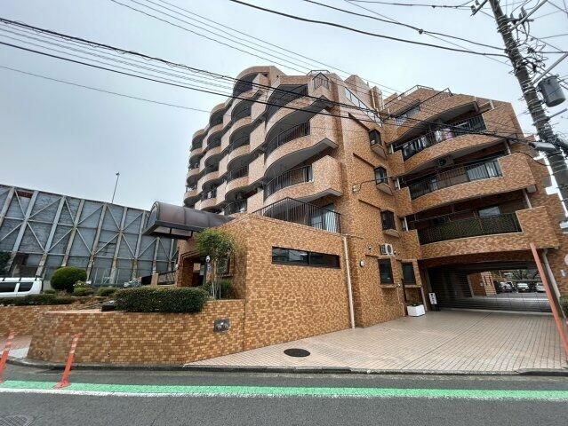 ライオンズマンション三ッ沢公園の外観画像