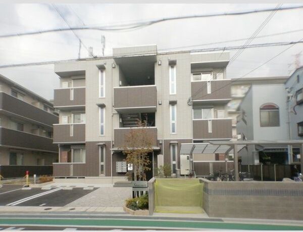 ソシュールの外観画像