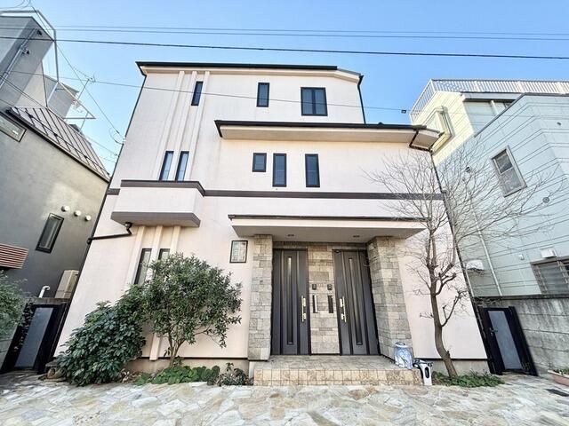 下馬5丁目2世帯住宅1部分の外観画像