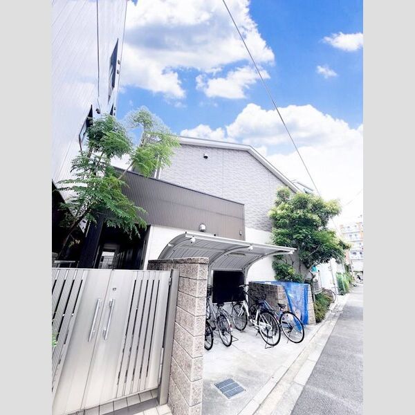 ブレーブエムズの外観画像