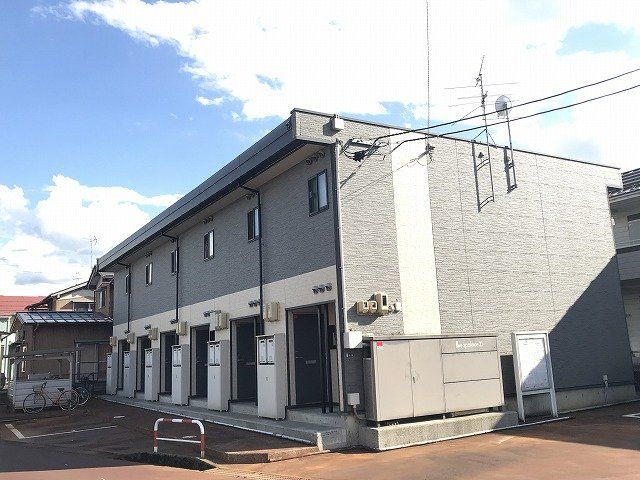 レオパレスジュネスの外観画像