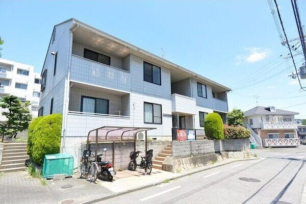 クレール香里ケ丘の外観画像