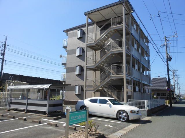 リバティ東伊場の外観画像