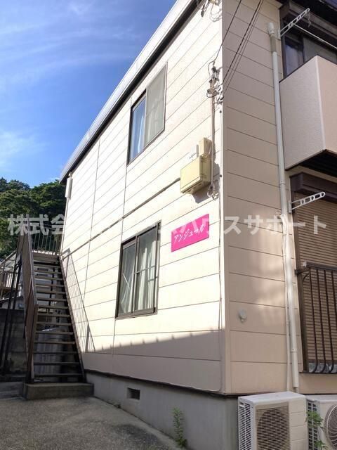 アンジュールの外観画像