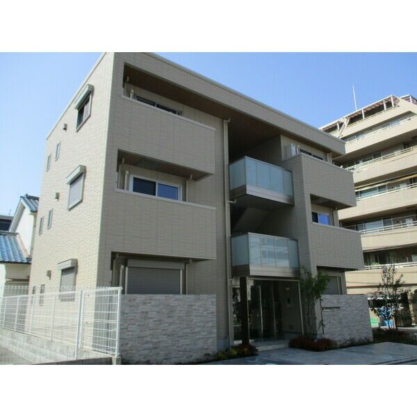 シャーメゾンハレクラニの外観画像