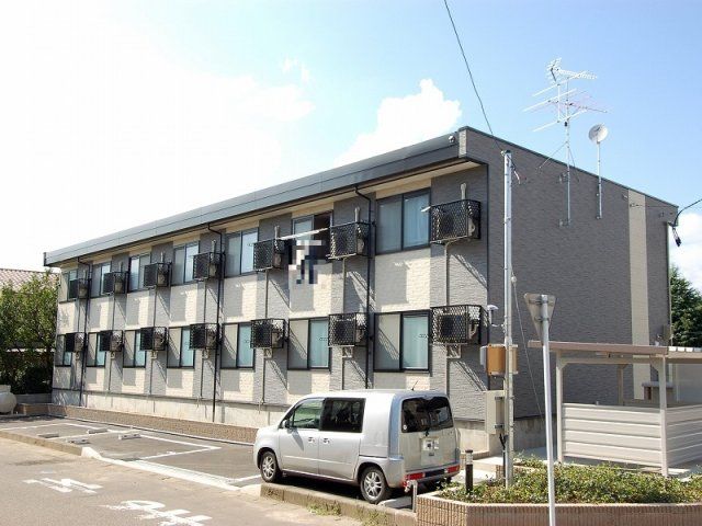 レオパレスOJIYAの外観画像