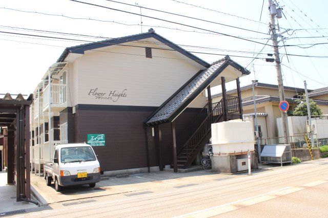 フラワーハイツの外観画像