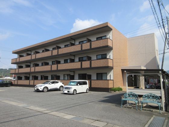 メゾンフォンテーヌB棟の外観画像