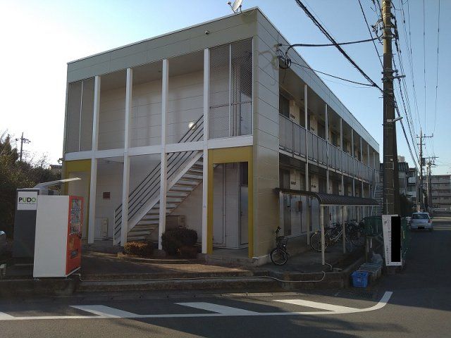 レオパレスサンワの外観画像