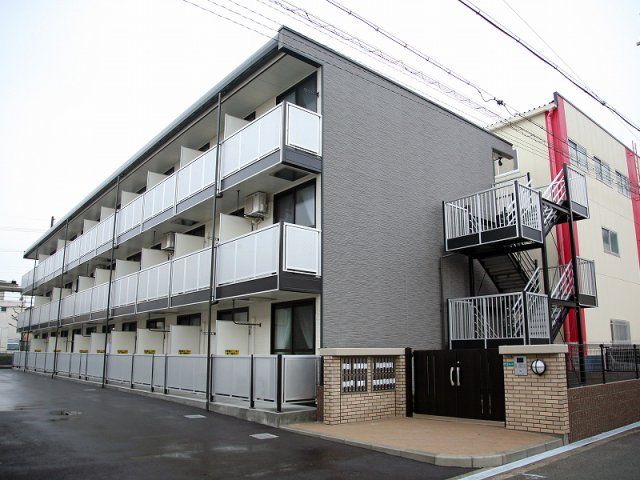 レオパレスEASTFIELDⅡの外観画像