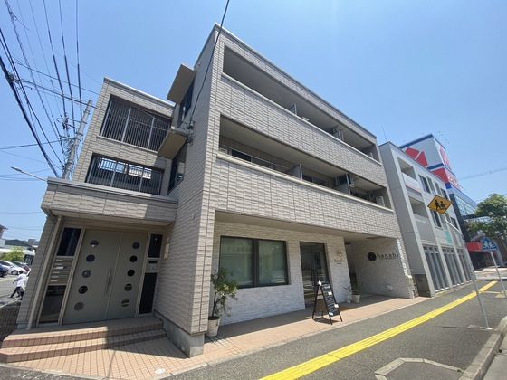シャーメゾン草津新町の外観画像