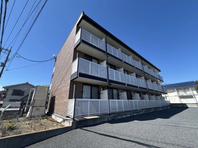 レオパレスBig ハローの外観画像