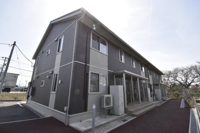 ルミエール ベガの外観画像
