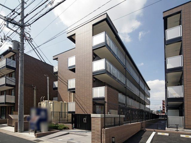 レオパレスモンサンミッシェルの外観画像