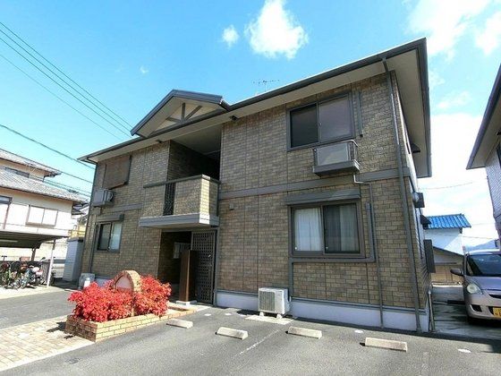 リビングタウン山本 B棟の外観画像