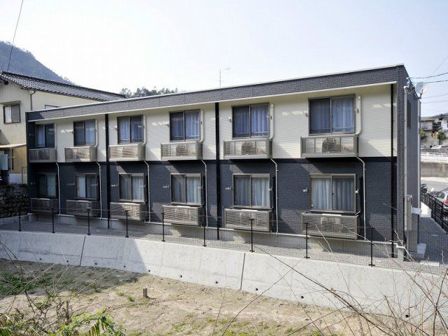 レオネクスト亀山Ⅱの外観画像