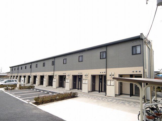 レオパレスMIYABIの外観画像