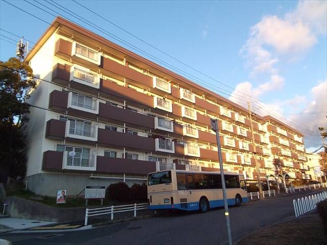 ロイヤルマンション1号棟の外観画像