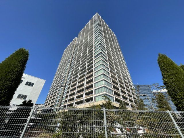 グローバルフロントタワーの外観画像
