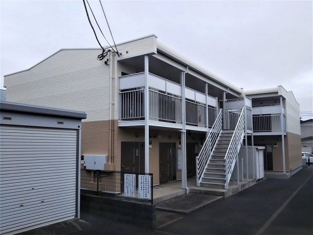 レオパレスヴィラ ステップインの外観画像