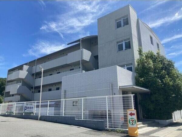 メゾンやわらぎの外観画像