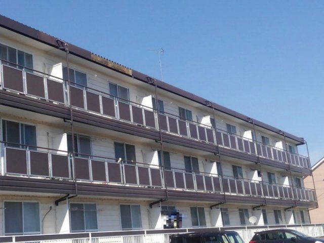 レオパレスクィーンズ由真の外観画像