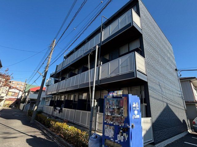 レオパレスプロパッサ大泉の外観画像