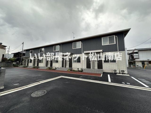 トリシア西石井の外観画像