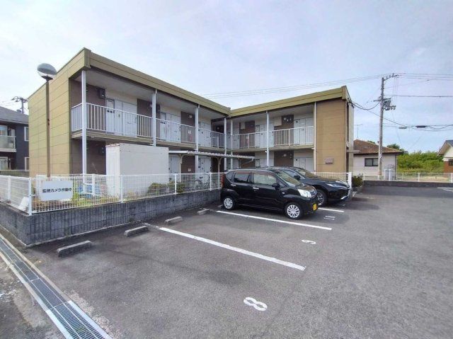 レオパレスルースの外観画像