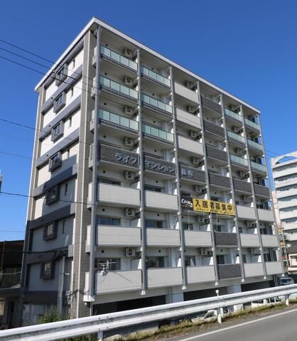 ライフマンション飯塚の外観画像