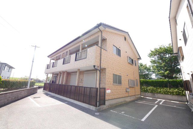ルミエール伊左座B棟の外観画像