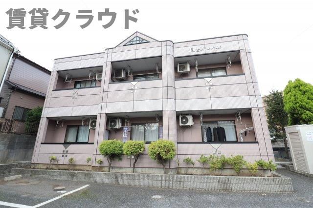 シャインヒルズの外観画像