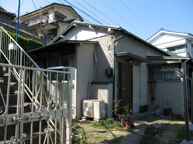 貸戸建住宅 横須賀市田戸台の外観画像