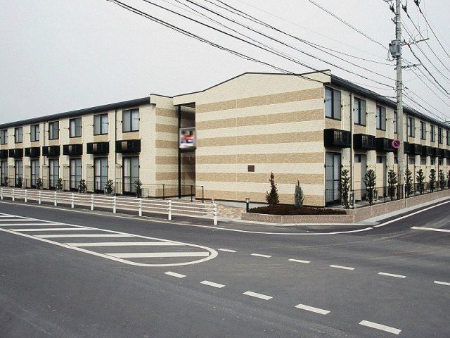 レオパレス三 城の外観画像