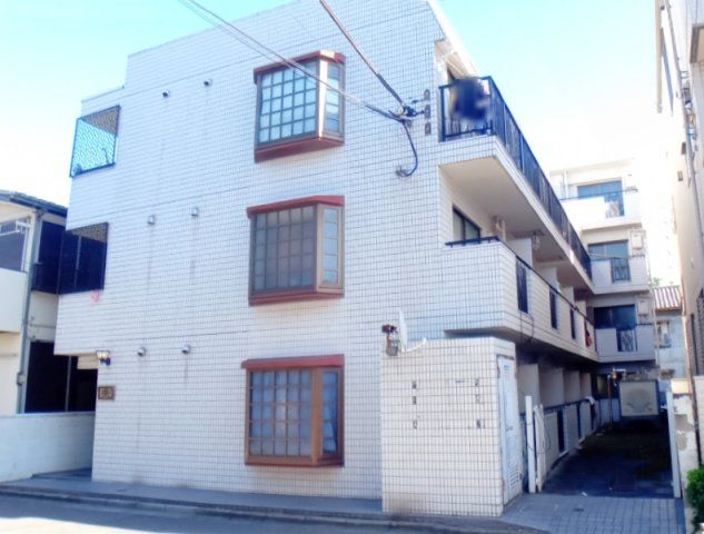レオパレスレオパード塚越の外観画像