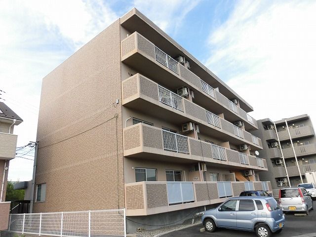 リオ学園1号館の外観画像