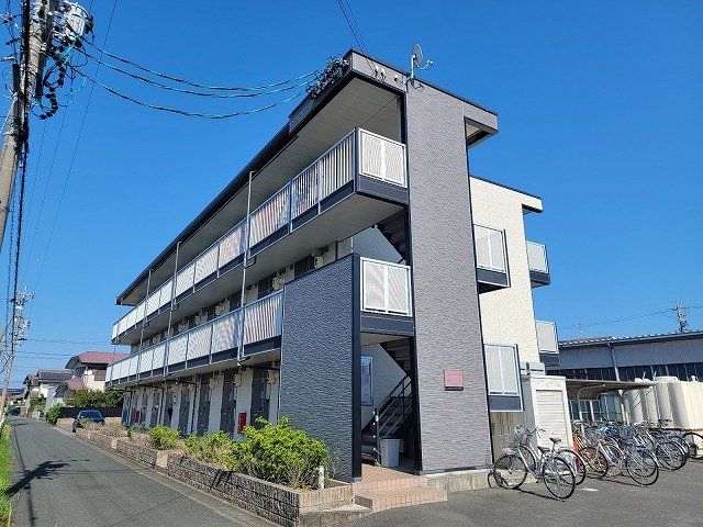 レオパレストルネード豊岡の外観画像