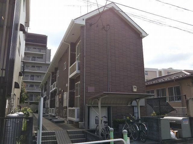 レオパレスイースト浅川の外観画像