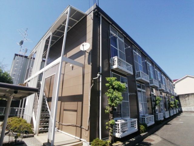 レオパレストミーの外観画像