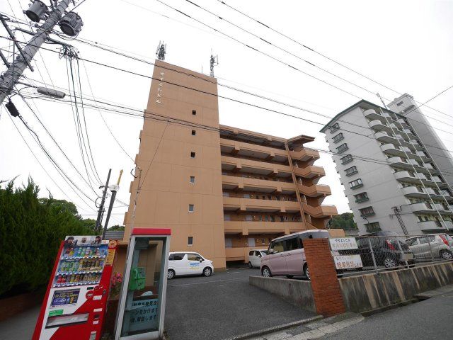 やすよしビルの外観画像