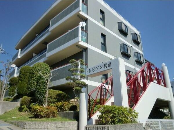 トレビアン箕面の外観画像