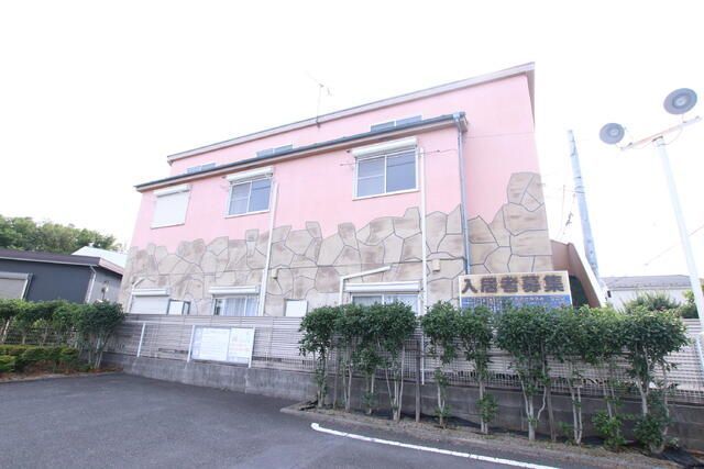 ヴィラ中島町Bの外観画像